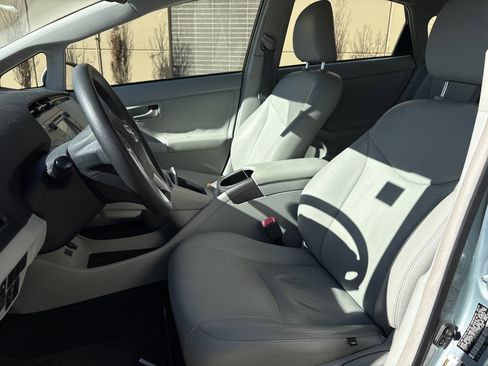 Used 2012 Toyota Prius Two image 16