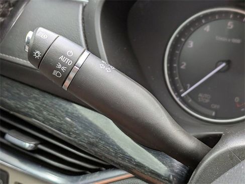 Used 2021 Cadillac XT4 Premium Luxury w/ Driver Awareness Package image 28