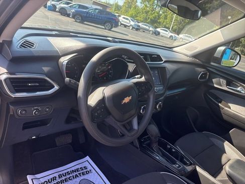 Used 2023 Chevrolet TrailBlazer LT image 23