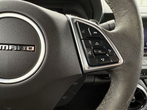 Used 2020 Chevrolet Camaro SS image 16