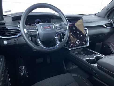 Certified 2025 GMC Acadia Elevation image 2