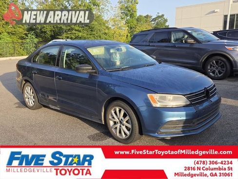 Used 2015 Volkswagen Jetta SE FWD image 1