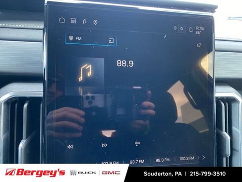 Certified 2025 GMC Acadia Elevation image 16