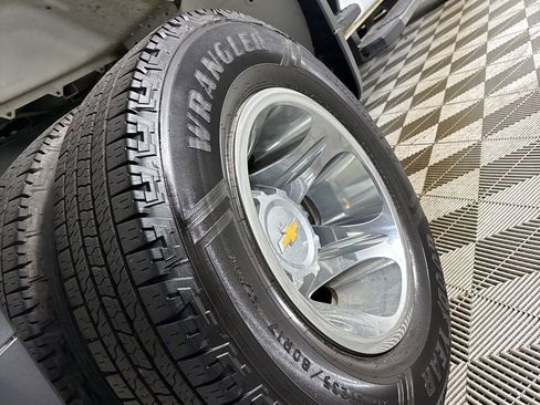 Used 2024 Chevrolet Silverado 3500 LT image 32