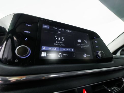 Used 2021 Hyundai Sonata SEL w/ Preferred Accessory Package image 24