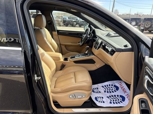 Used 2016 Porsche Macan S image 31