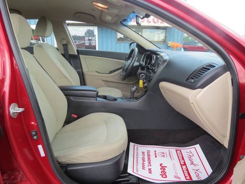 Used 2011 Kia Optima LX FWD image 15