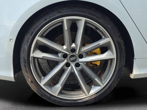 Used 2021 Audi S6 Premium Plus w/ S6 Executive Package AWD/4WD image 18