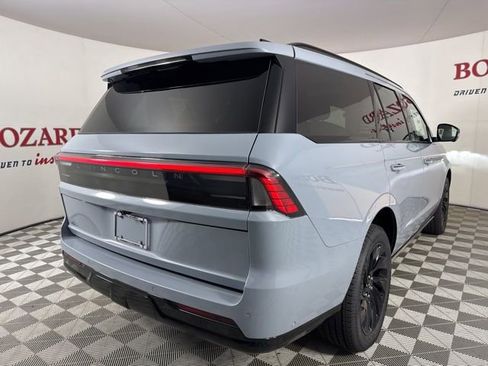 New 2025 Lincoln Navigator Reserve w/ Jet Appearance Package image 7