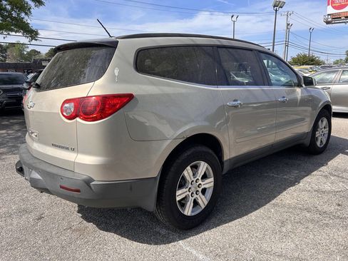 Used 2012 Chevrolet Traverse LT image 8
