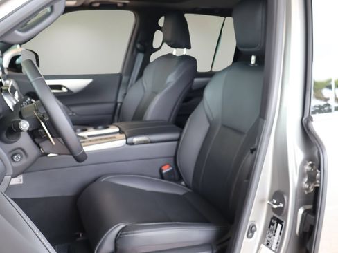 Used 2024 Lexus LX 600 F Sport AWD/4WD image 12