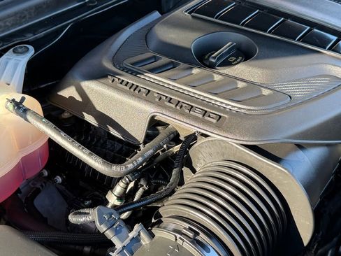 Certified 2024 Jeep Wagoneer Series III image 17