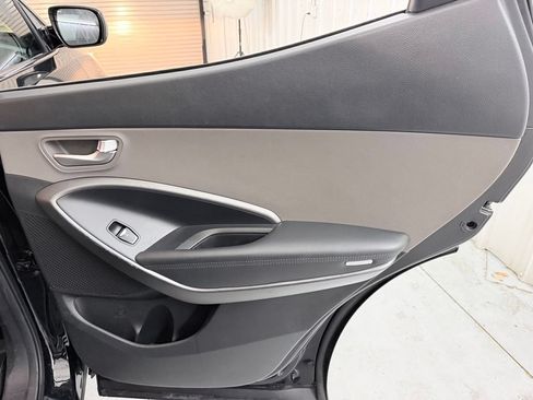 Used 2017 Hyundai Santa Fe Sport FWD image 31