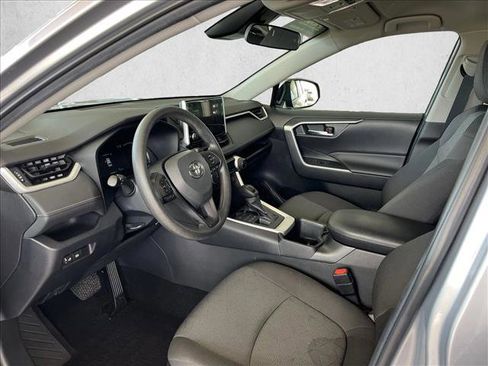 Used 2023 Toyota RAV4 XLE image 9