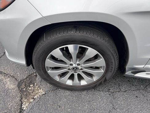 Used 2018 Mercedes-Benz GLS 450 4MATIC image 46