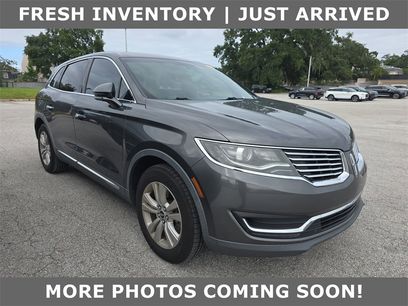 Used 2017 Lincoln MKX Select w/ Select Plus Package