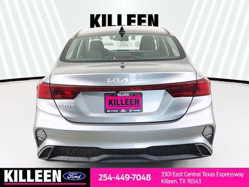 Used 2024 Kia Forte LXS FWD image 7