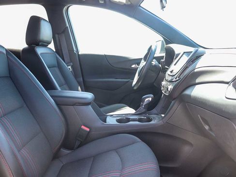 Used 2023 Chevrolet Equinox RS image 17