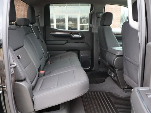 Used 2024 GMC Sierra 1500 Elevation image 41