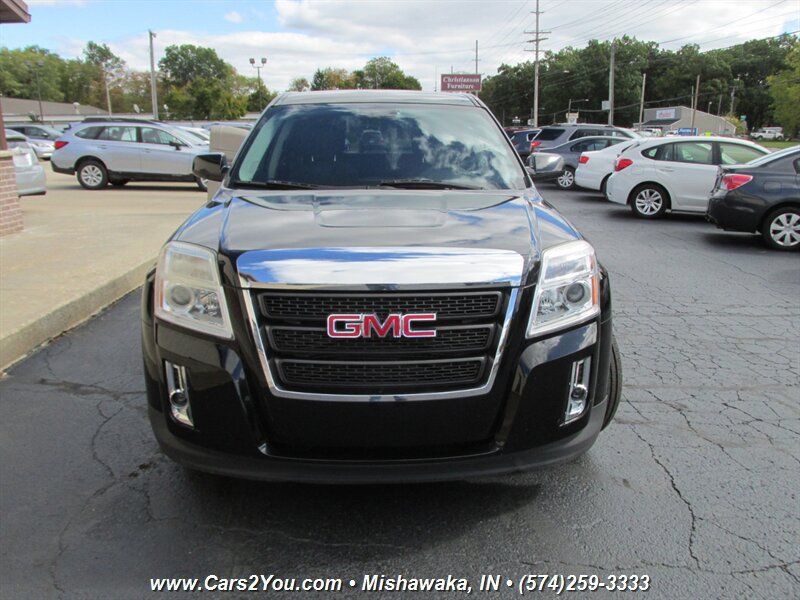 Used 2015 GMC Terrain SLE AWD/4WD image 2