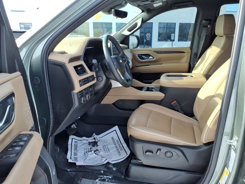 Used 2024 Chevrolet Tahoe Premier image 10