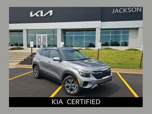 Used 2024 Kia Seltos S AWD/4WD image 1