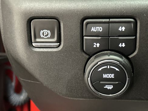 Used 2022 Chevrolet Silverado 1500 LT Trail Boss w/ Protection Package image 35