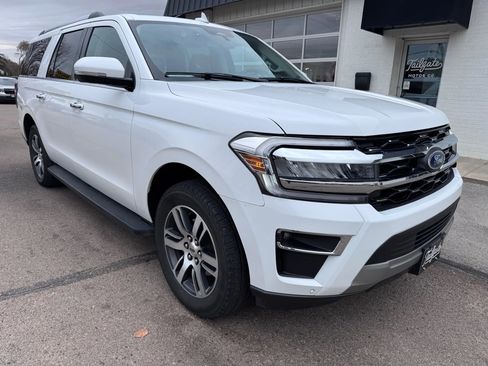 Used 2024 Ford Expedition Max Limited image 2
