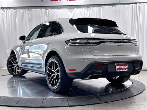 Used 2025 Porsche Macan AWD/4WD image 3