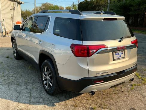Used 2017 GMC Acadia SLT image 4