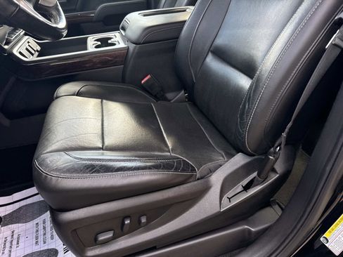 Used 2018 GMC Sierra 1500 SLT w/ Enhanced Driver Alert Package image 16