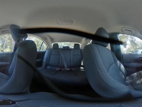 Used 2025 Toyota Corolla LE FWD image 39