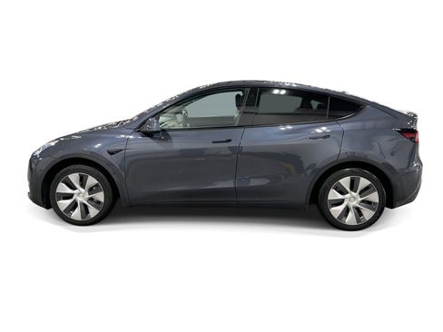 Certified 2021 Tesla Model Y 2WD image 3