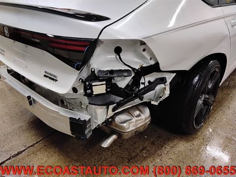 Used 2025 Honda Accord Sport image 19