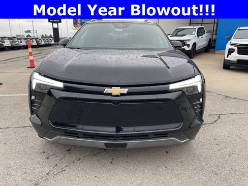New 2024 Chevrolet Blazer EV LT image 9