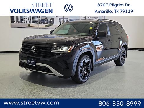 Used 2023 Volkswagen Atlas SE w/ Black Wheel Package FWD image 1