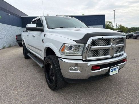 Used 2018 RAM 2500 Laramie AWD/4WD image 7