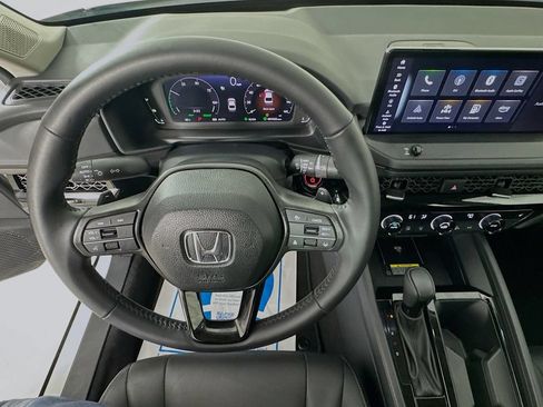 Used 2025 Honda Accord EX-L image 11