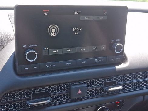 Used 2025 Honda HR-V Sport image 3