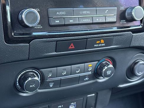 Used 2022 Nissan Frontier S image 19