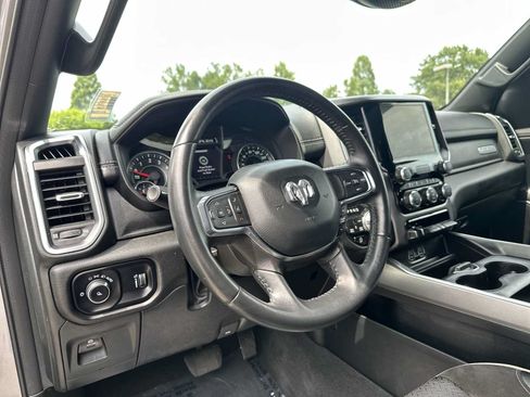 Used 2024 RAM 1500 Laramie AWD/4WD image 15