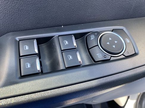 New 2026 Ford F250 XL w/ XL Chrome Package image 17