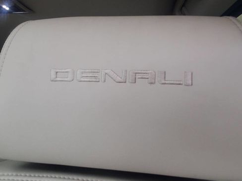 Used 2015 GMC Yukon XL Denali w/ Open Road Package image 30