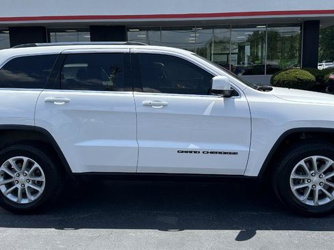 Used 2021 Jeep Grand Cherokee Laredo X AWD/4WD image 18