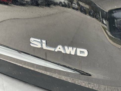 Used 2023 Nissan Rogue SL image 9