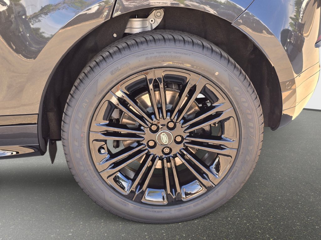 New 2026 Land Rover Range Rover Evoque Hoxton AWD/4WD image 34