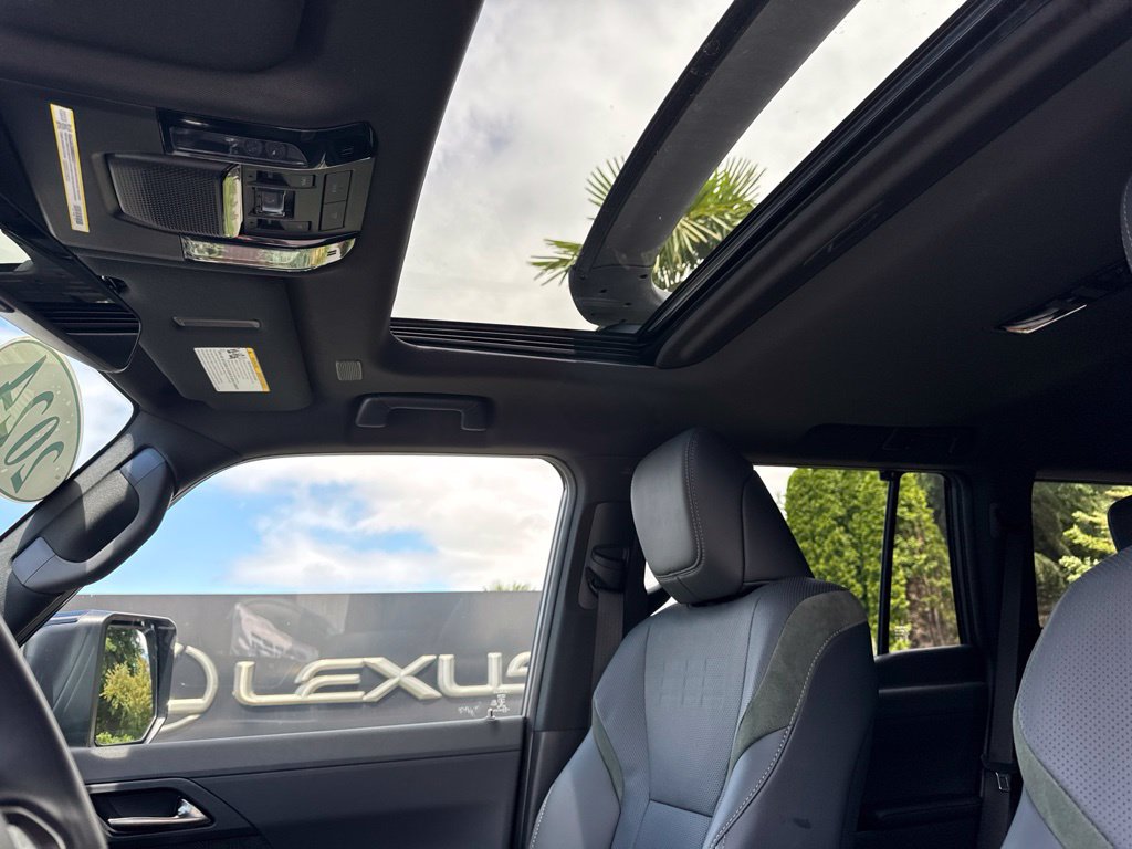 Certified 2024 Lexus GX 550 AWD/4WD image 13