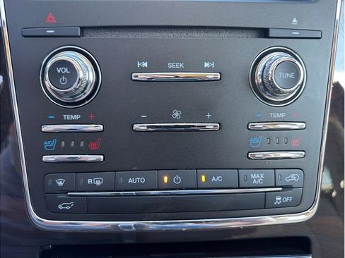 Used 2016 Lincoln Navigator Reserve image 17