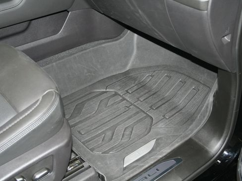 Used 2024 GMC Sierra 1500 Denali w/ Denali Reserve Package image 37