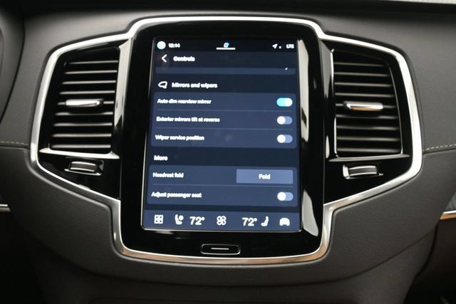 Used 2023 Volvo XC90 T8 Ultimate AWD/4WD image 19